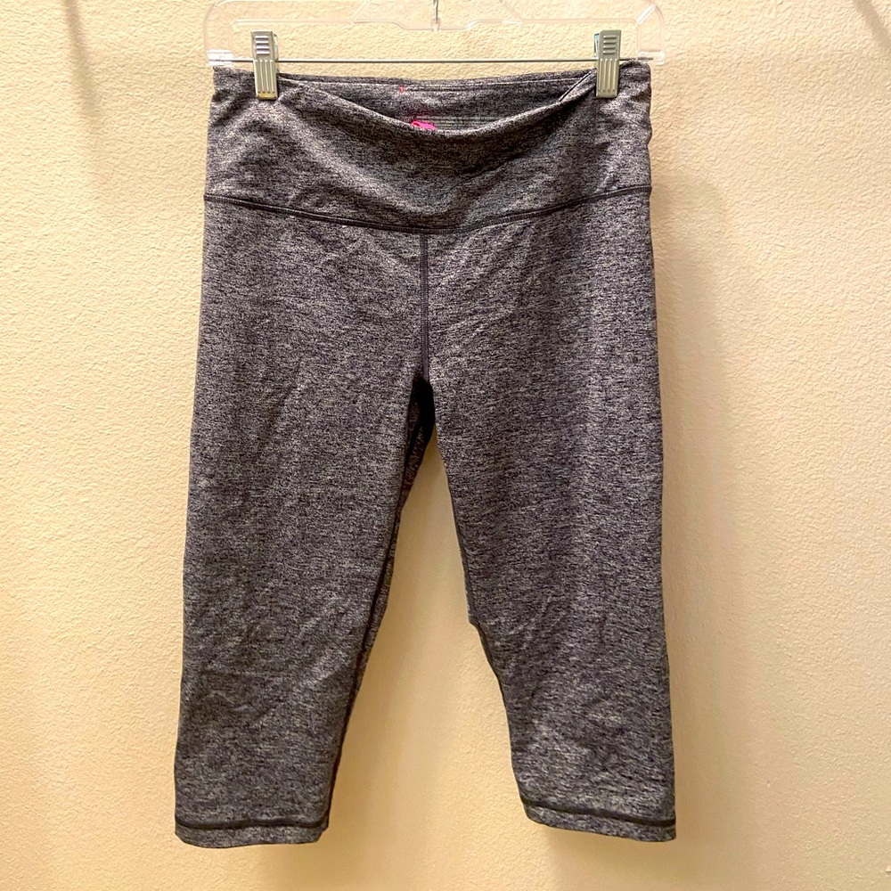 VS cropped leggings